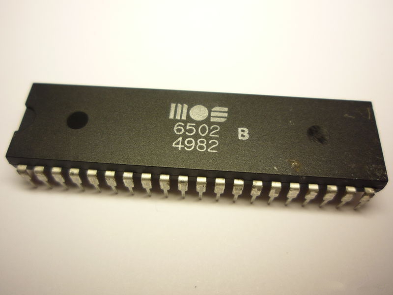 mos-6502B.jpg