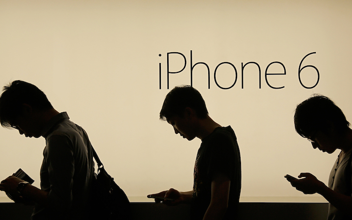 iPhone 6 Plus продается менее двух месяцев, а уже не оправдал ожиданий