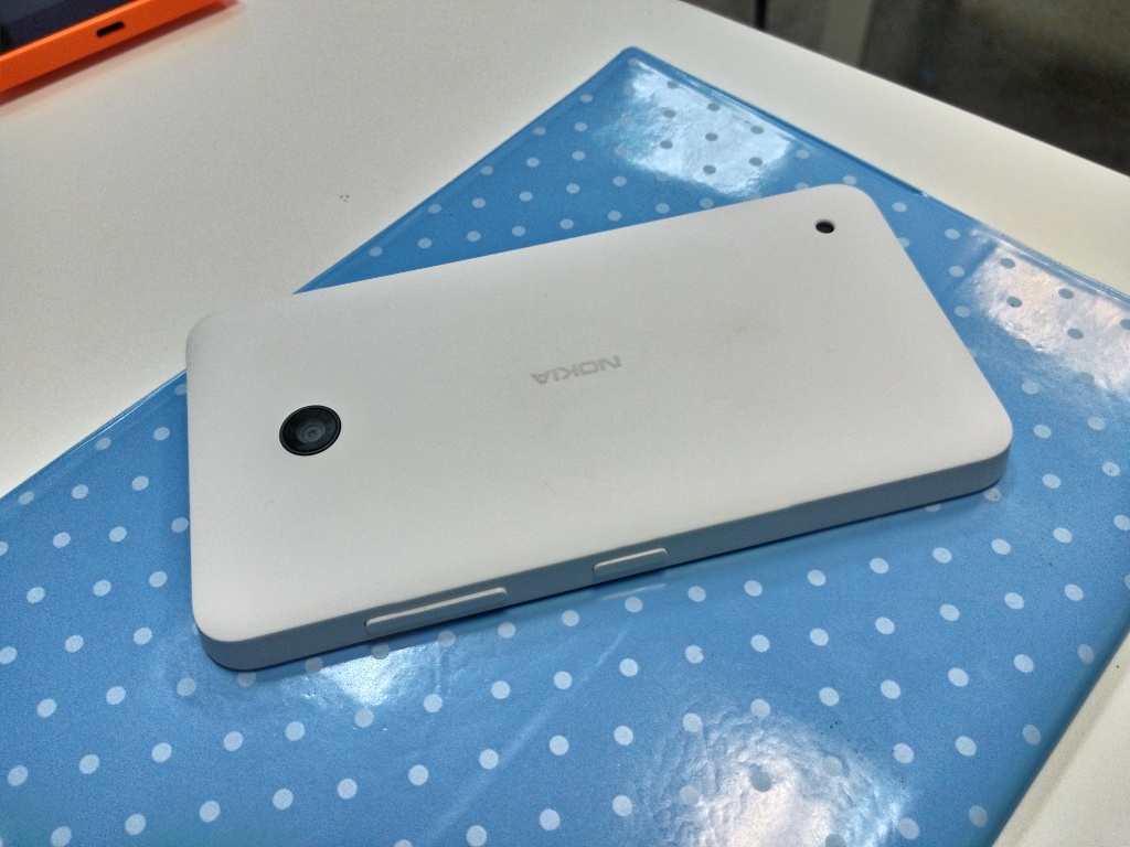 Lumia 630, снятая на PadFone S
