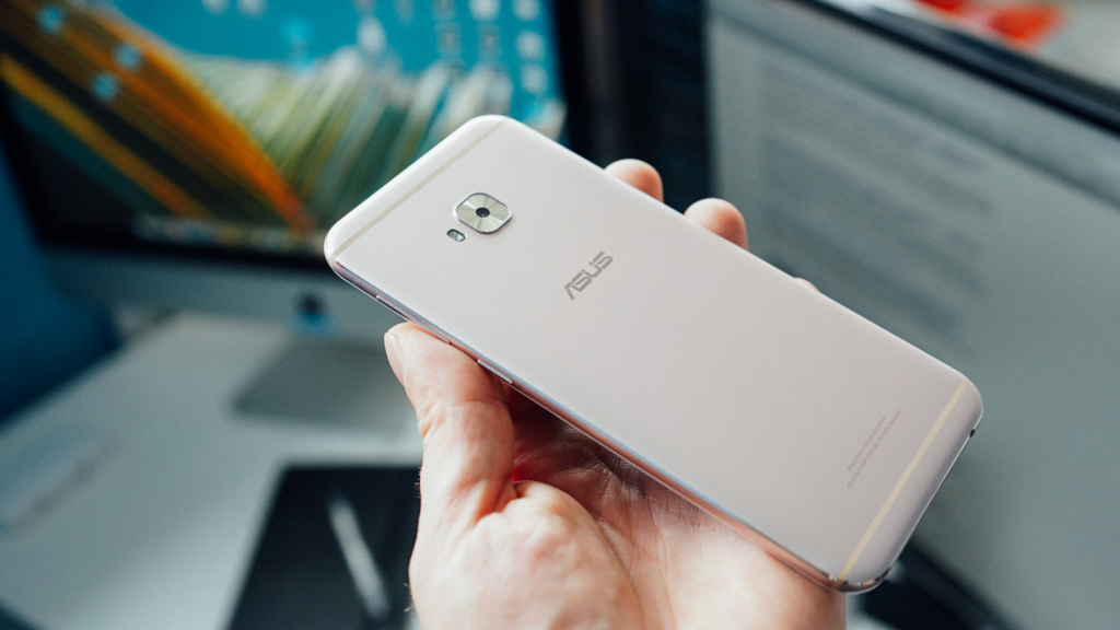 Обзор ASUS ZenFone 4 Selfie Pro — стильная классика