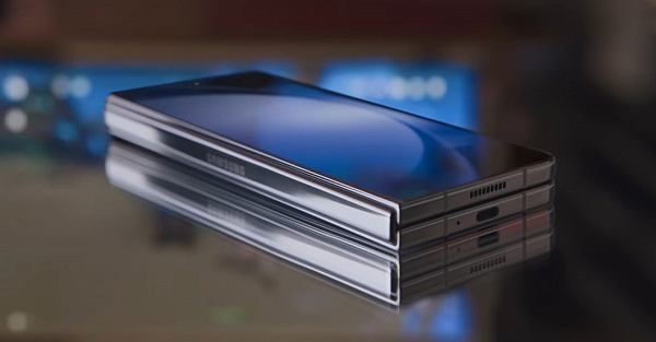 Samsung Galaxy Z Fold6 практически лишится складки и получит мощные камеры