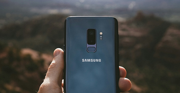 На доисторические смартфоны Galaxy выходит One UI 6.1 с главной фичей Samsung 2024 года