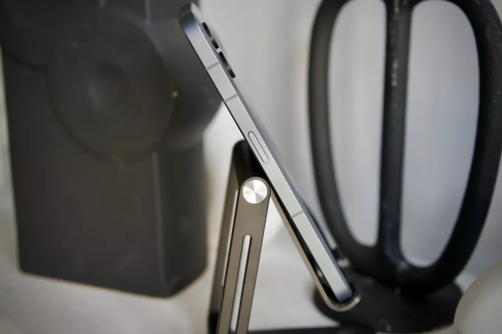 Nothing Phone (2) Nothing Phone (2)