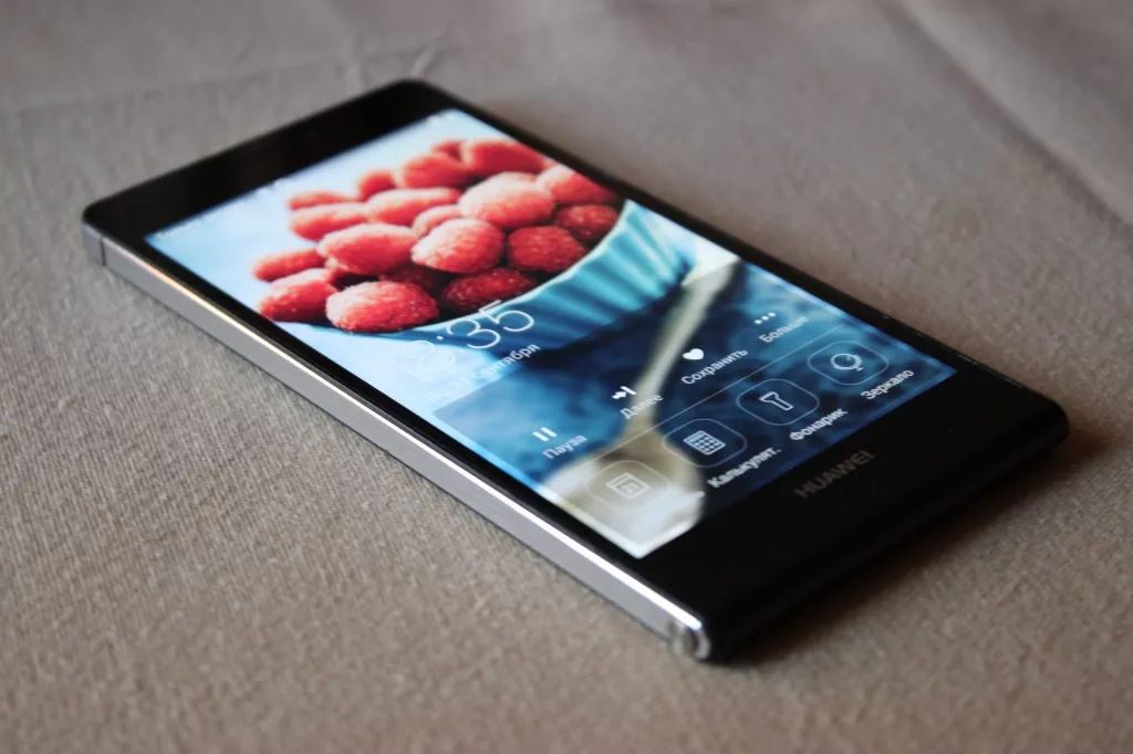 Huawei Ascend P6S Huawei Ascend P6S