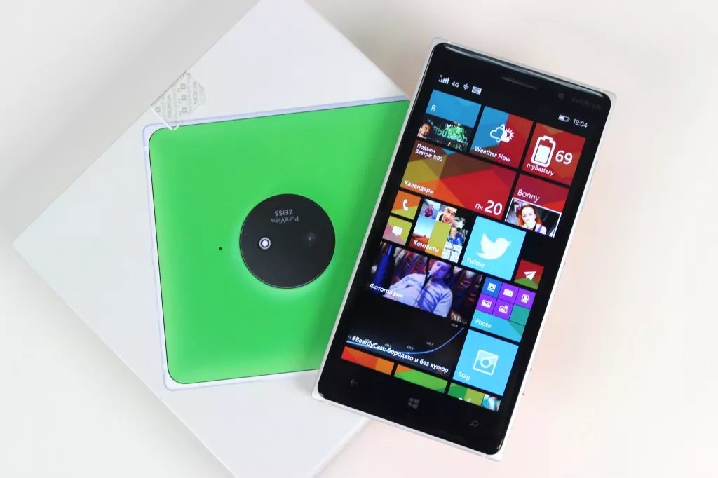 Lumia 830 Lumia 830