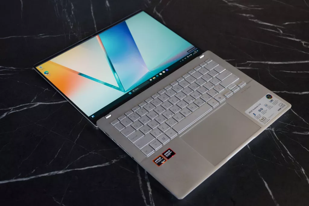 ASUS VivoBook S 14 ASUS VivoBook S 14