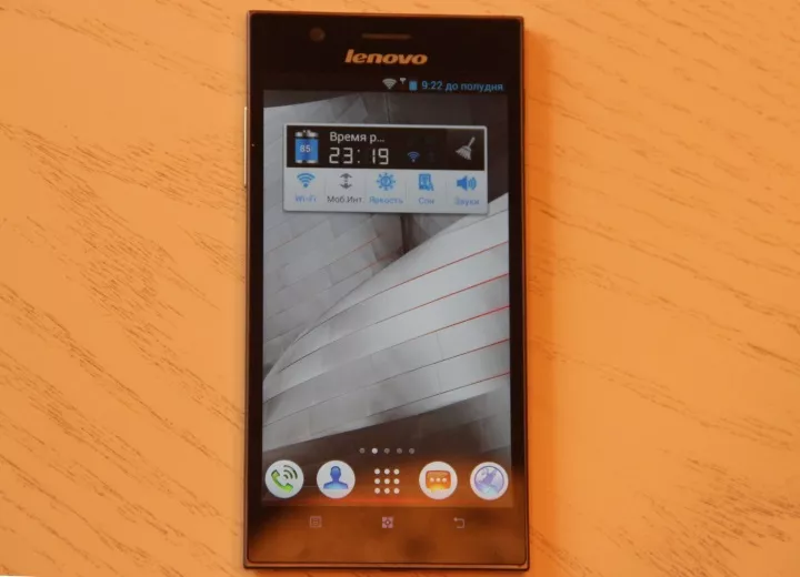 Lenovo K900