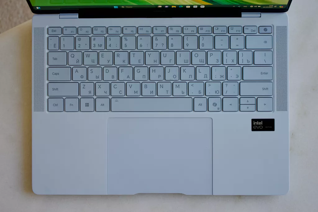 HONOR MagicBook Art 14 HONOR MagicBook Art 14