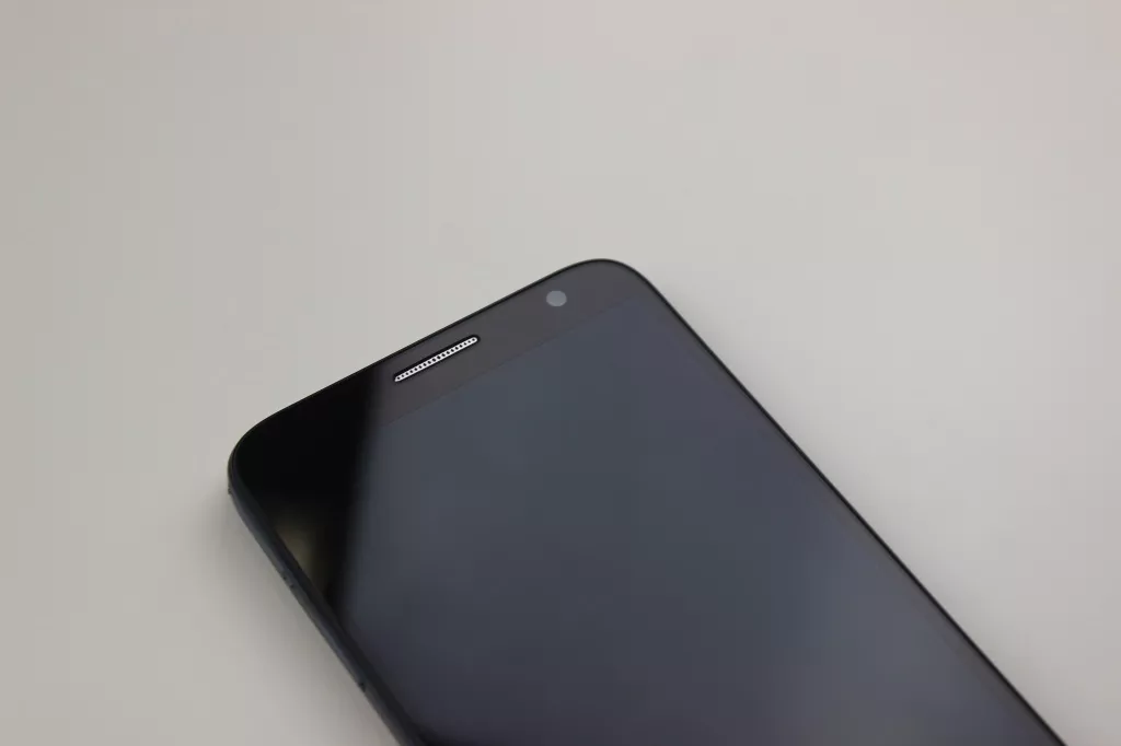 Фронтальная панель Idol 2S