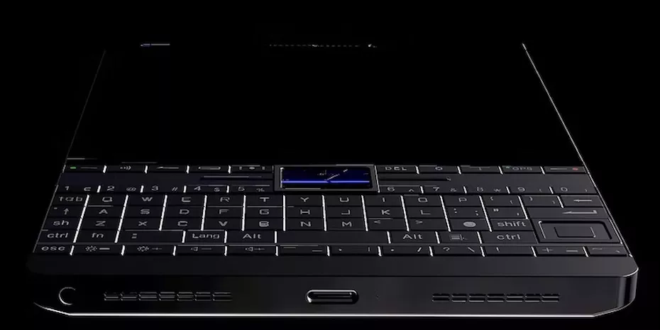 Фото: Lotus Technologies