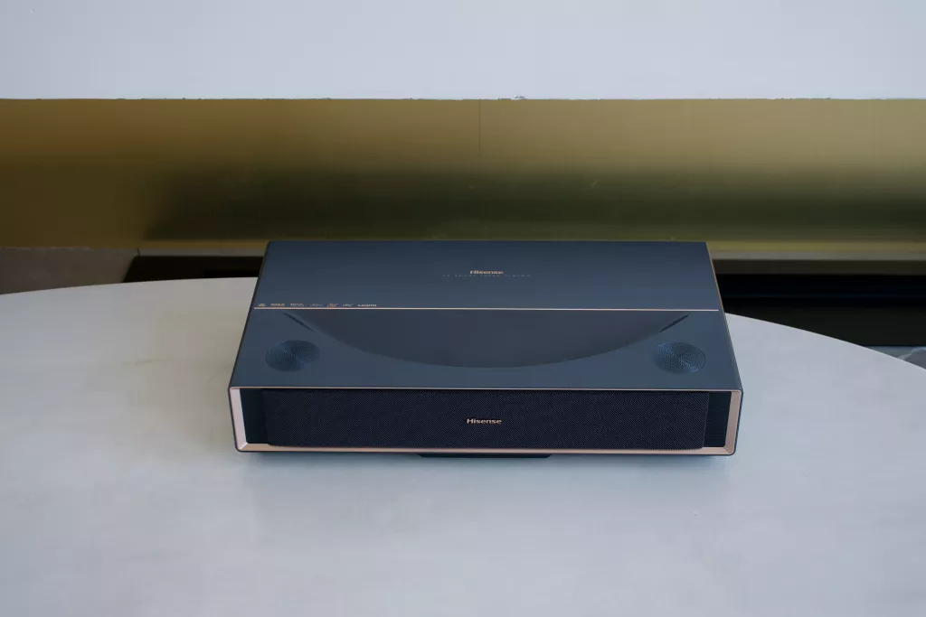 Hisense Smart Laser Cinema PT1 Hisense Smart Laser Cinema PT1