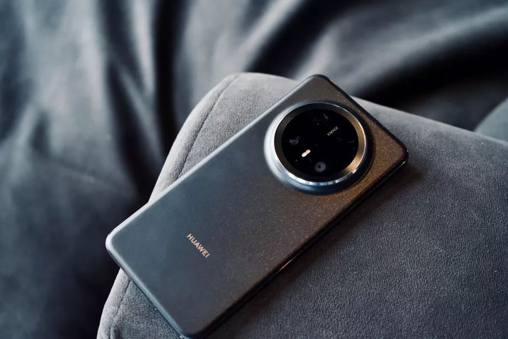 Huawei Mate 70 Pro Huawei Mate 70 Pro