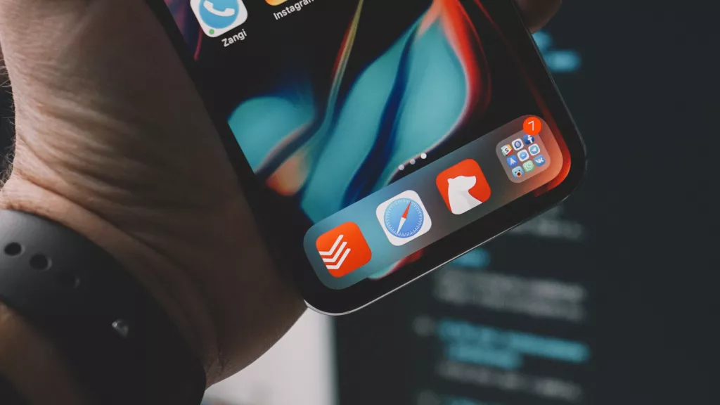 Слишком много мессенждеров на iPhone? Мы нашли самый удобный способ упорядочить приложения Слишком много мессенждеров на iPhone? Мы нашли самый удобный способ упорядочить приложения