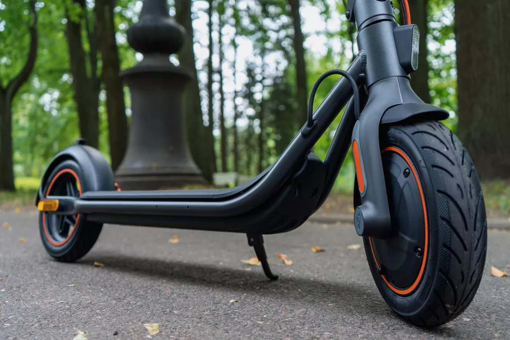 Ninebot KickScooter F40A Ninebot KickScooter F40A