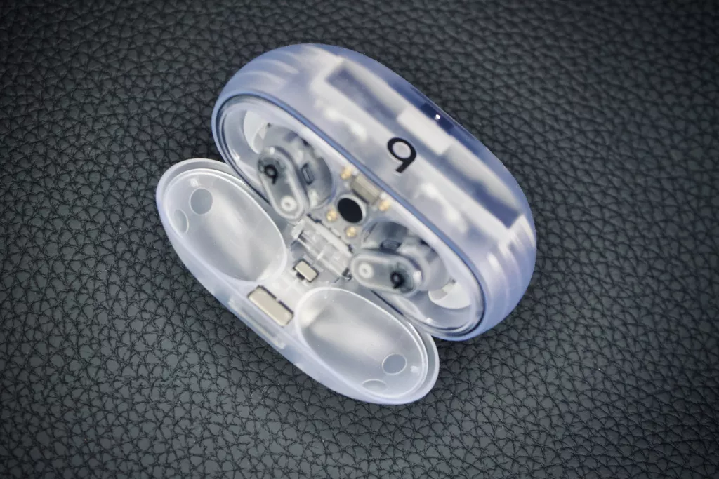 Beats Studio Buds + Beats Studio Buds +