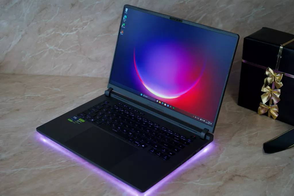 ASUS ROG Strix G16 (G615LR) ASUS ROG Strix G16 (G615LR)