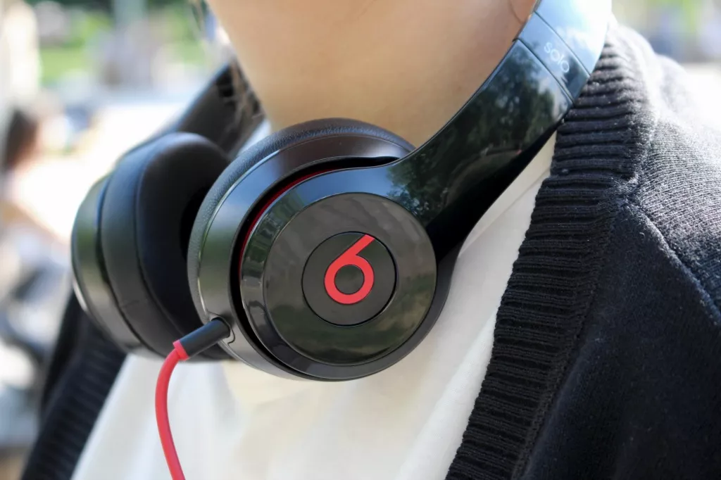 Обзор Beats Solo 2