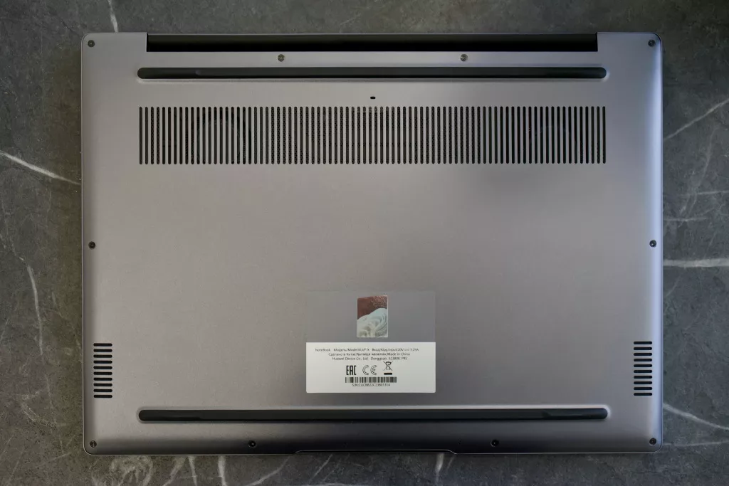 HUAWEI MateBook 14 (2023) HUAWEI MateBook 14 (2023)