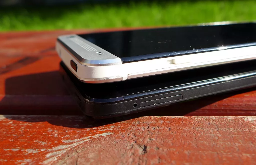 HTC One и HTC One dual sim