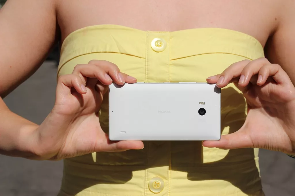 Обзор Nokia Lumia 930