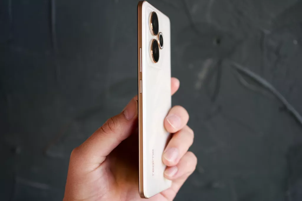 realme 15 Pro realme 15 Pro