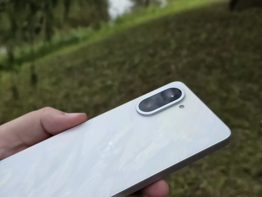 OnePlus Nord CE5 OnePlus Nord CE5