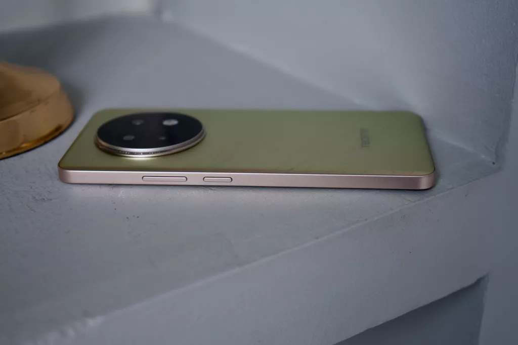 realme 13+ 5G realme 13+ 5G