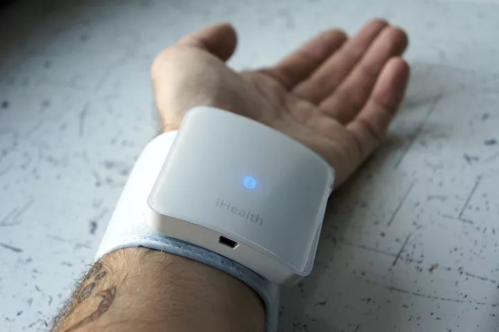 Обзор тонометра iHealth для iOS и Android на iGuides.ru