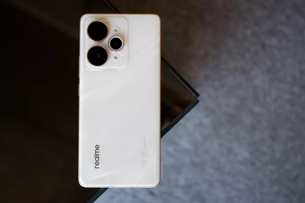 realme 15 Pro realme 15 Pro