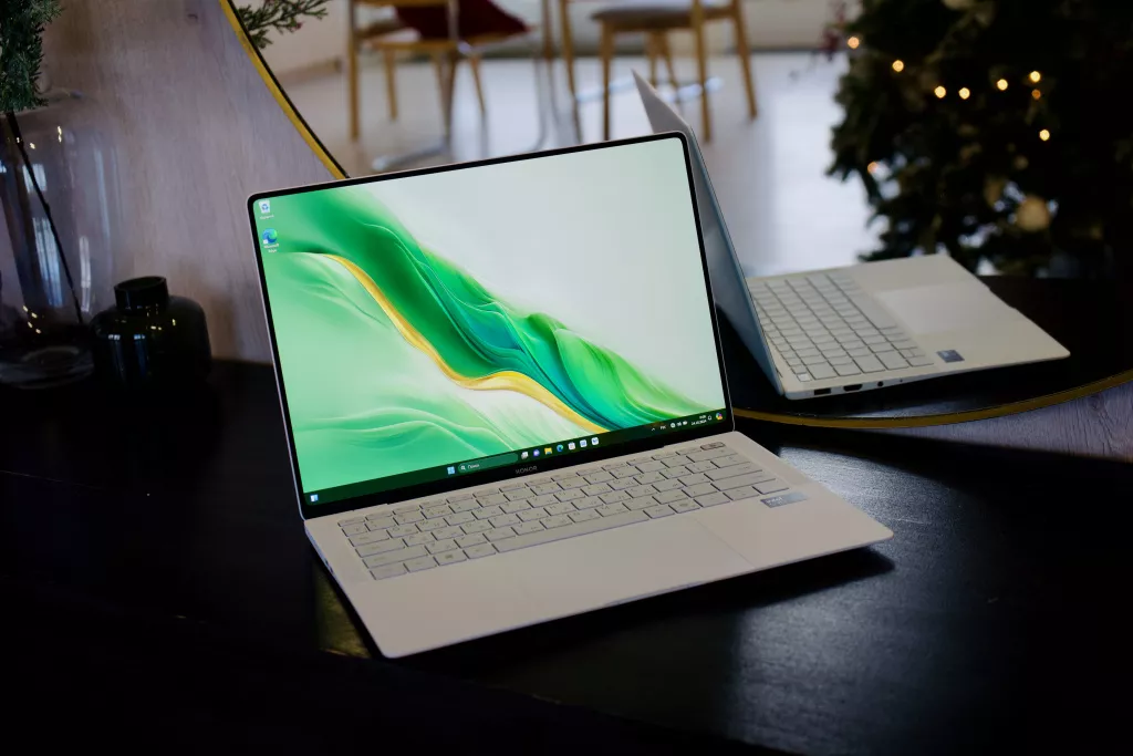 HONOR MagicBook Art 14 HONOR MagicBook Art 14