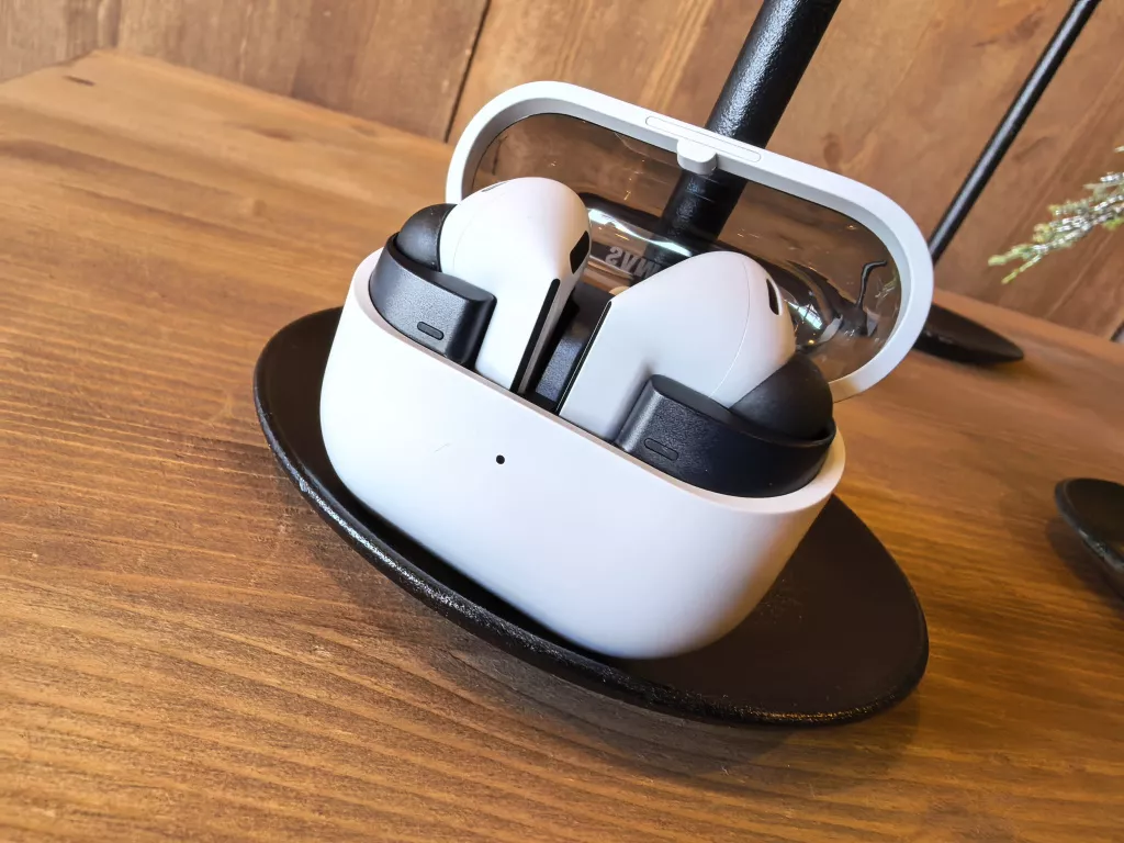 Galaxy Buds 3 FE IMG_20250930_133817.jpg