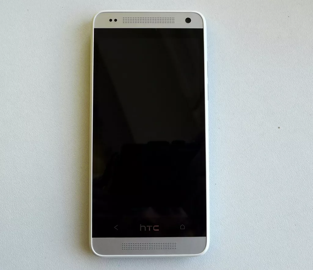 HTC One mini