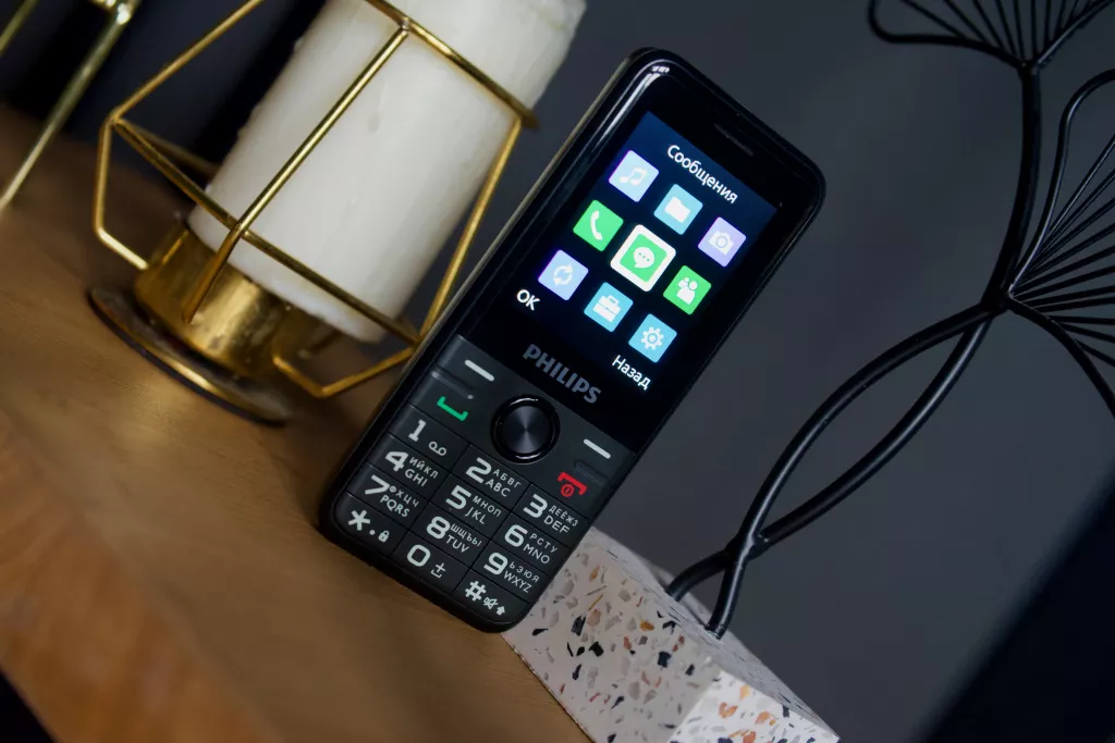 Philips Xenium E6500 Philips Xenium E6500