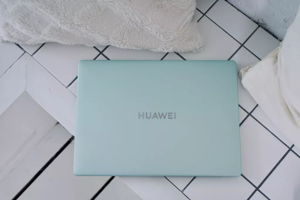 HUAWEI MateBook 14