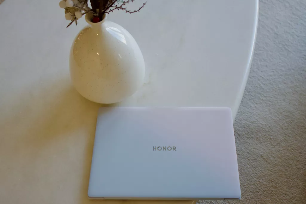 HONOR MagicBook Art 14 HONOR MagicBook Art 14