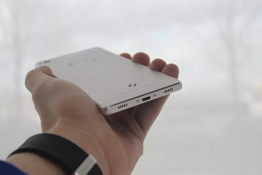 Первый взгляд на Huawei P8