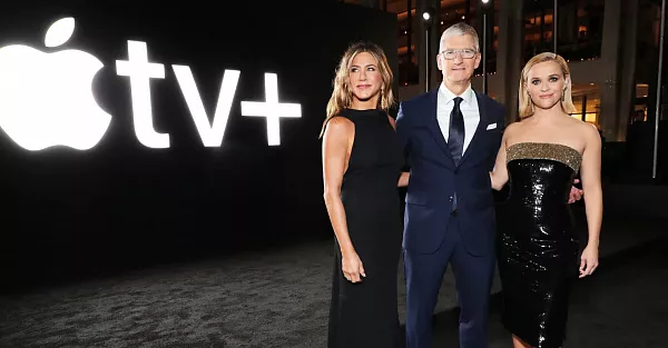 Сериалы Apple TV+ «Разделение» и «Студия» получили главные награды на 77-й церемонии вручения премии «Эмми»