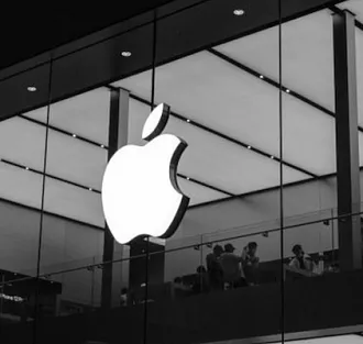 Apple рассказала, сколько добра принес iPhone без зарядки в комплекте. Похоже, мы не зря страдаем