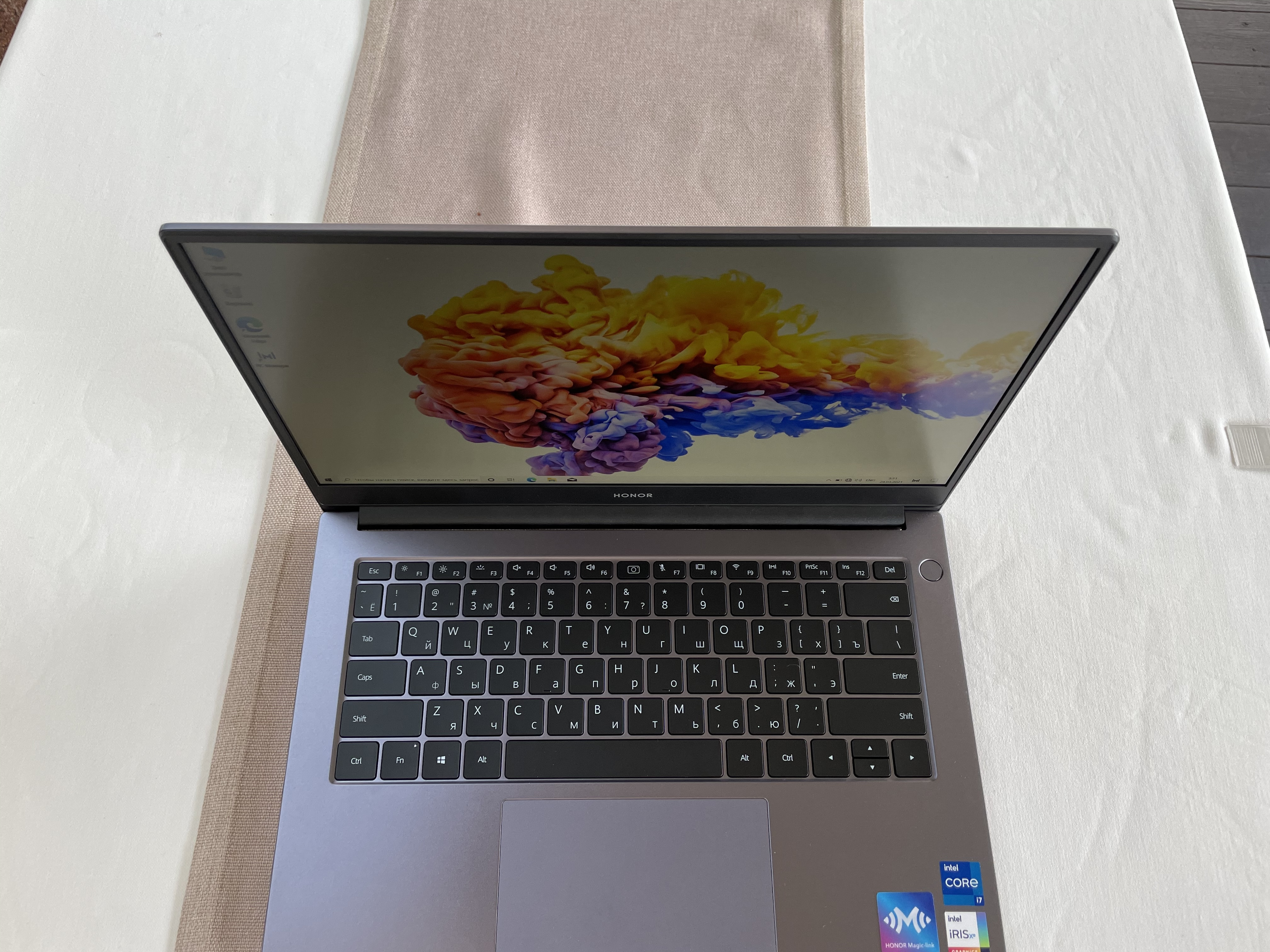 Обзор недорогого ноутбука Honor MagicBook X 15 в алюминиевом корпусе
