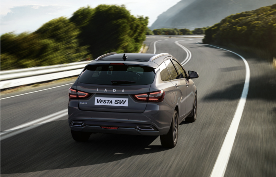 Внутри новенькой Lada Vesta обнаружилось гениальное нововведение, и это не сарказм