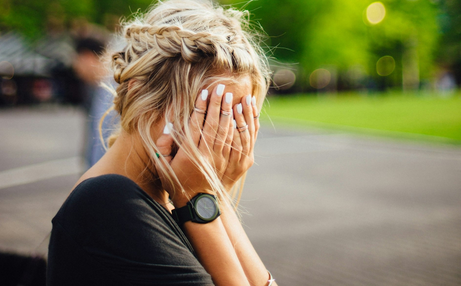 Яндекс привёз девушке гнилую еду. А потом обиделся и забанил её!