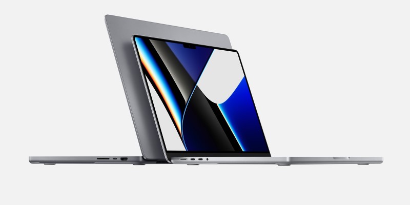 Новый MacBook Pro сравнили с предыдущей моделью. Он оказался очень толстым