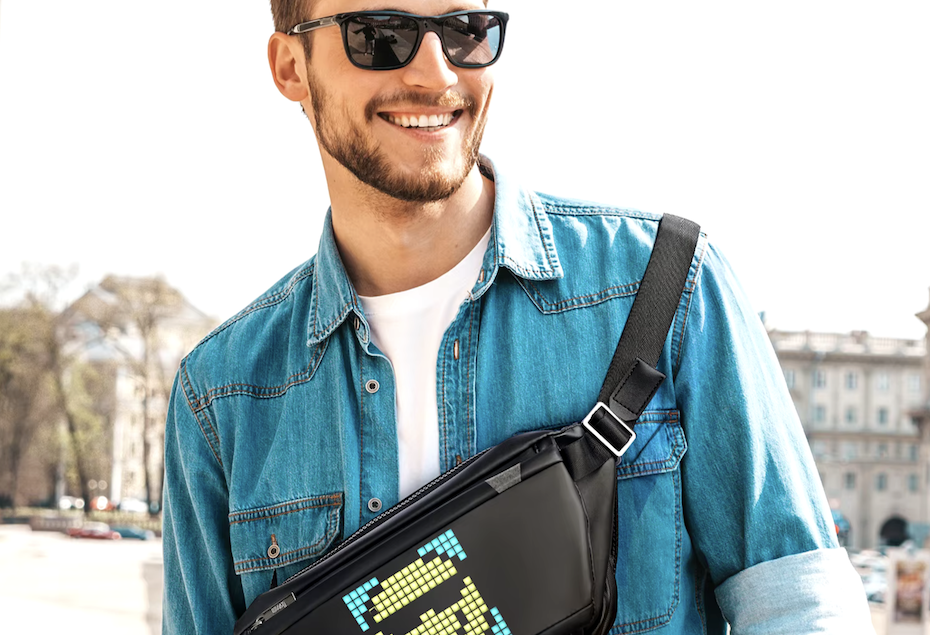 Нашли на AliExpress идеальный подарок для интроверта: эта сумка скажет всё людям за вас