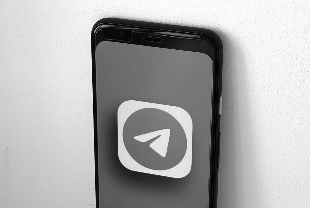 Через Telegram и WhatsApp запретят звонить в России,  Собчак