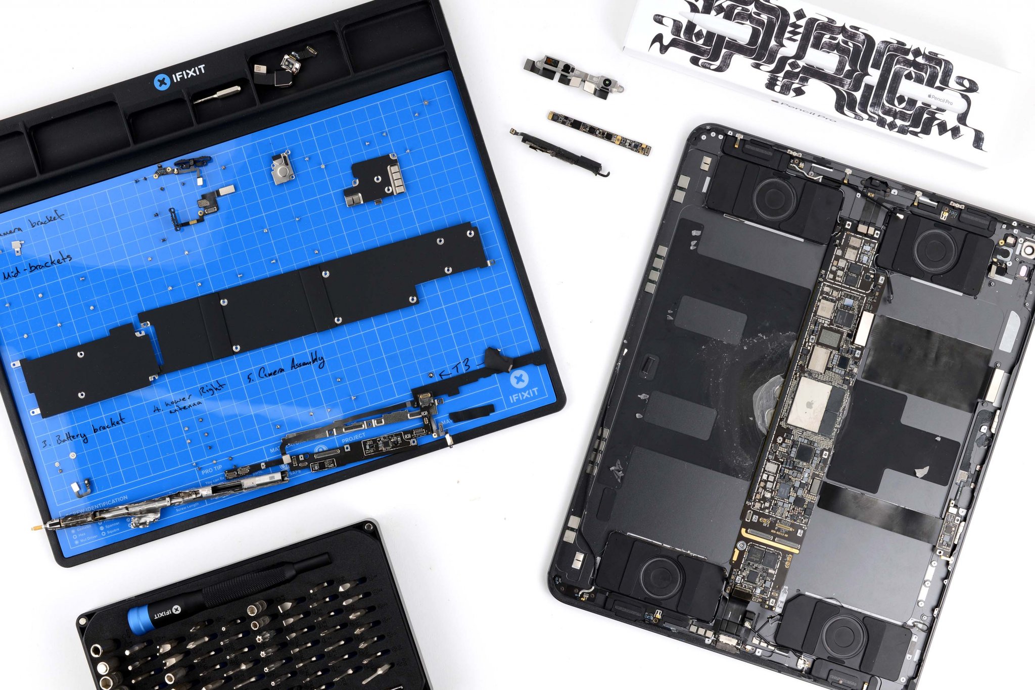 Эксперты оценили ремонтопригодность новых iPad Pro M4