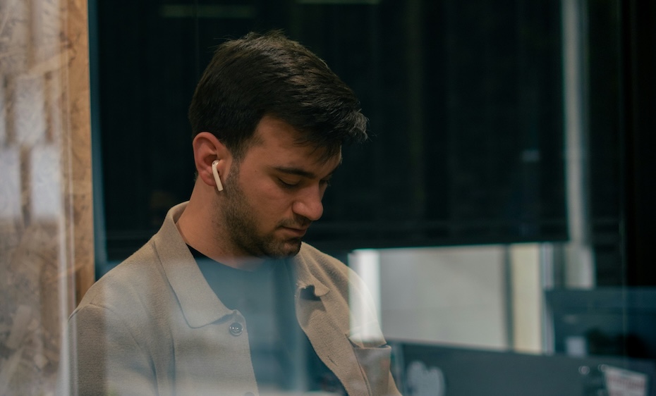 8 лет назад вышел девайс Apple, который навсегда перевернул реальность всех владельцев смартфонов. Помните