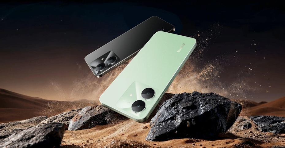 Стали известны лидеров рынка смартфонов в России за 2025 год