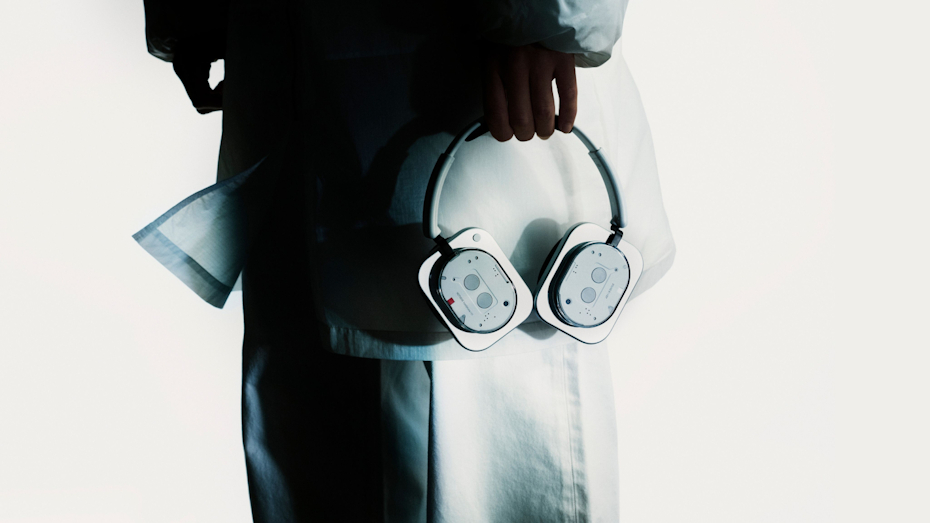 Итоги года с iGuides: выбираем лучшие полноразмерные наушники 2025