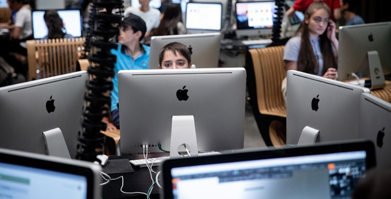 По всему миру не работает iCloud и синхронизация Apple