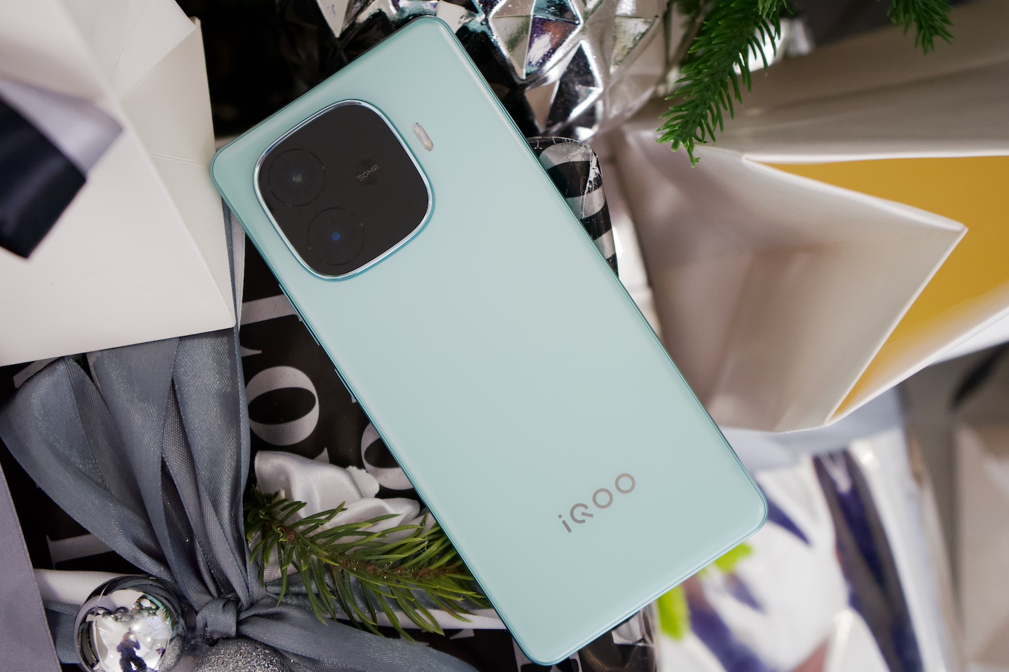 Обзор iQOO Z9 5G: достойный представитель среднего сегмента